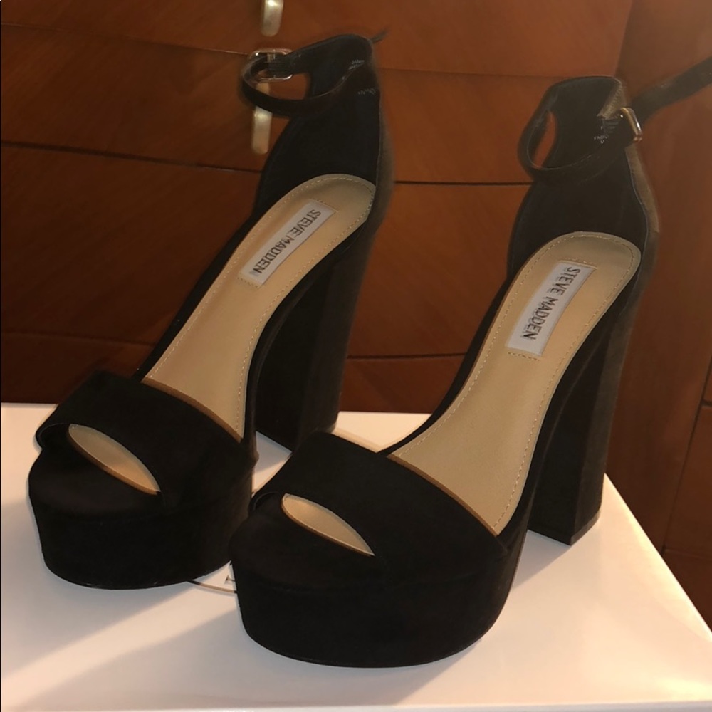 STEVE MADDEN HEELS